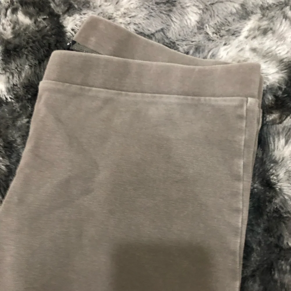 EXPRESS OLIVE GREEN GRAY JEGGINGS LEGGING STRETCHABLE PANT SZ M - Picture 3 of 4